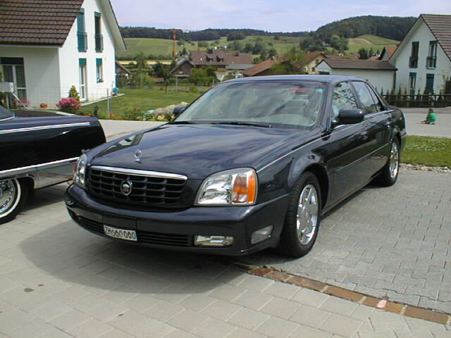 2000_DeVille_05.JPG - 2000 DeVille Touring Sedan